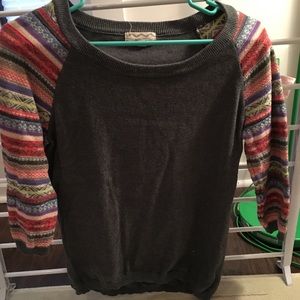 Knitted sleeve, baseball tee style sweater